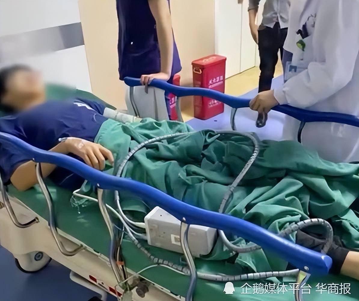 教育失误引发警示，学生因未完成试卷被体罚深蹲致重病住进ICU，背后的反思与启示