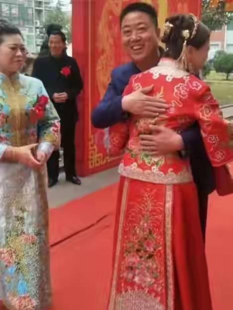 江苏泰兴婚恋观念变迁，结婚平均年龄持续上升