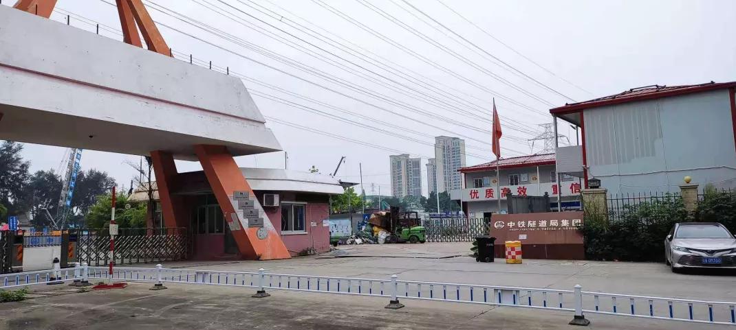 极致空间利用，260平米两房家居设计探索